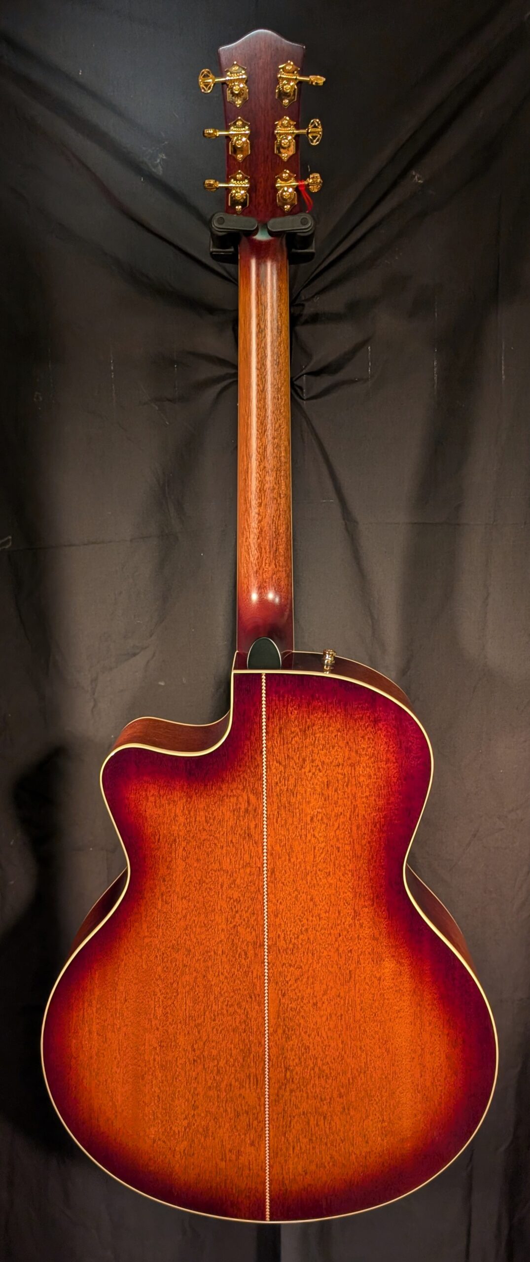 PXL_20251001_192119638